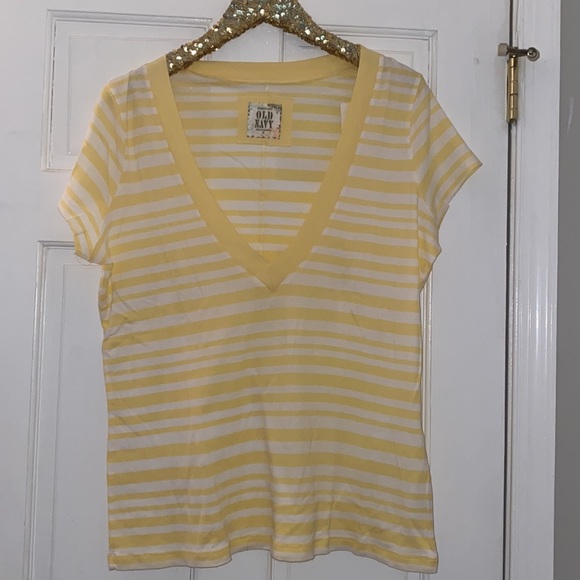 Old Navy Yellow & White Striped V Neck Tee Size 1X NWT! - Picture 1 of 3